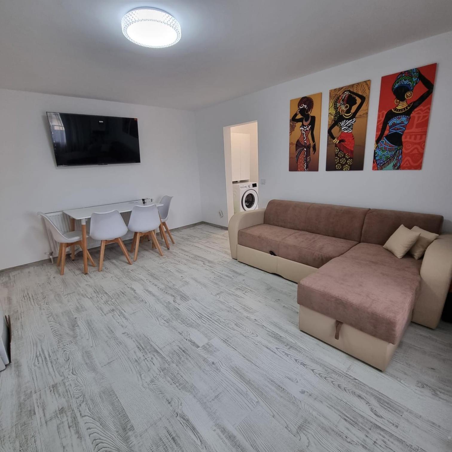 Lovely 2 Bedrooms Flat Cornelia- Central Corabia エクステリア 写真