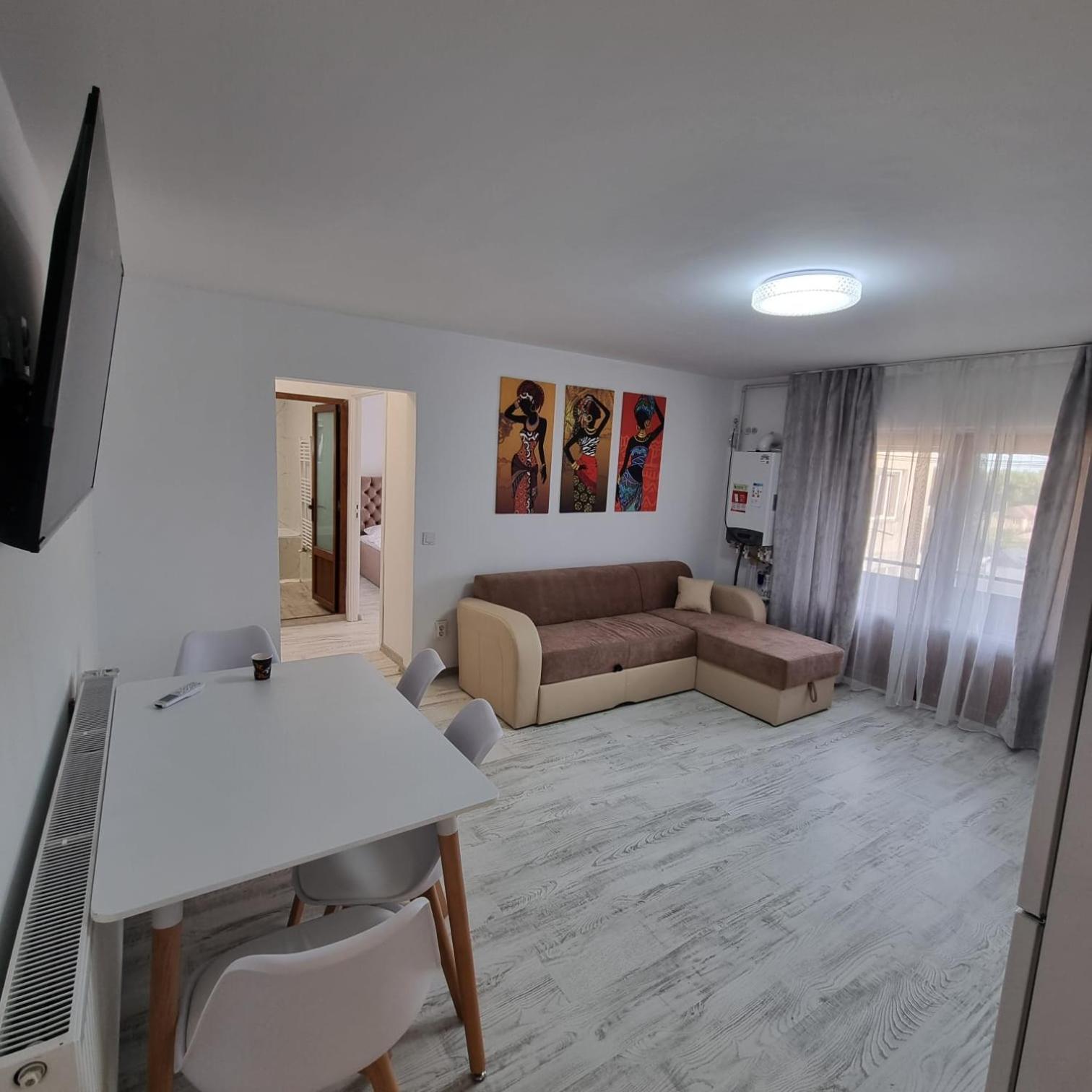 Lovely 2 Bedrooms Flat Cornelia- Central Corabia エクステリア 写真