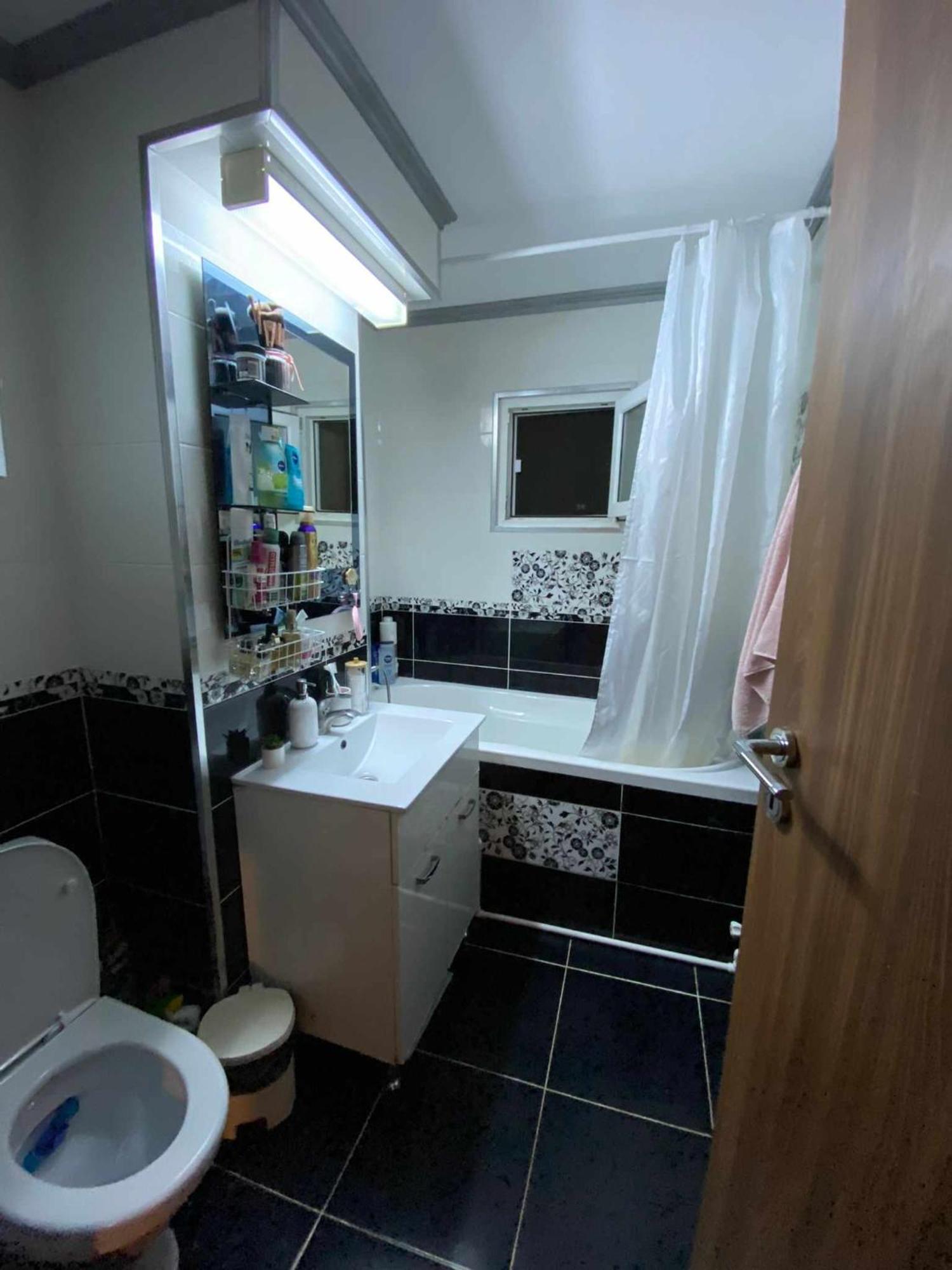 Lovely 2 Bedrooms Flat Cornelia- Central Corabia エクステリア 写真